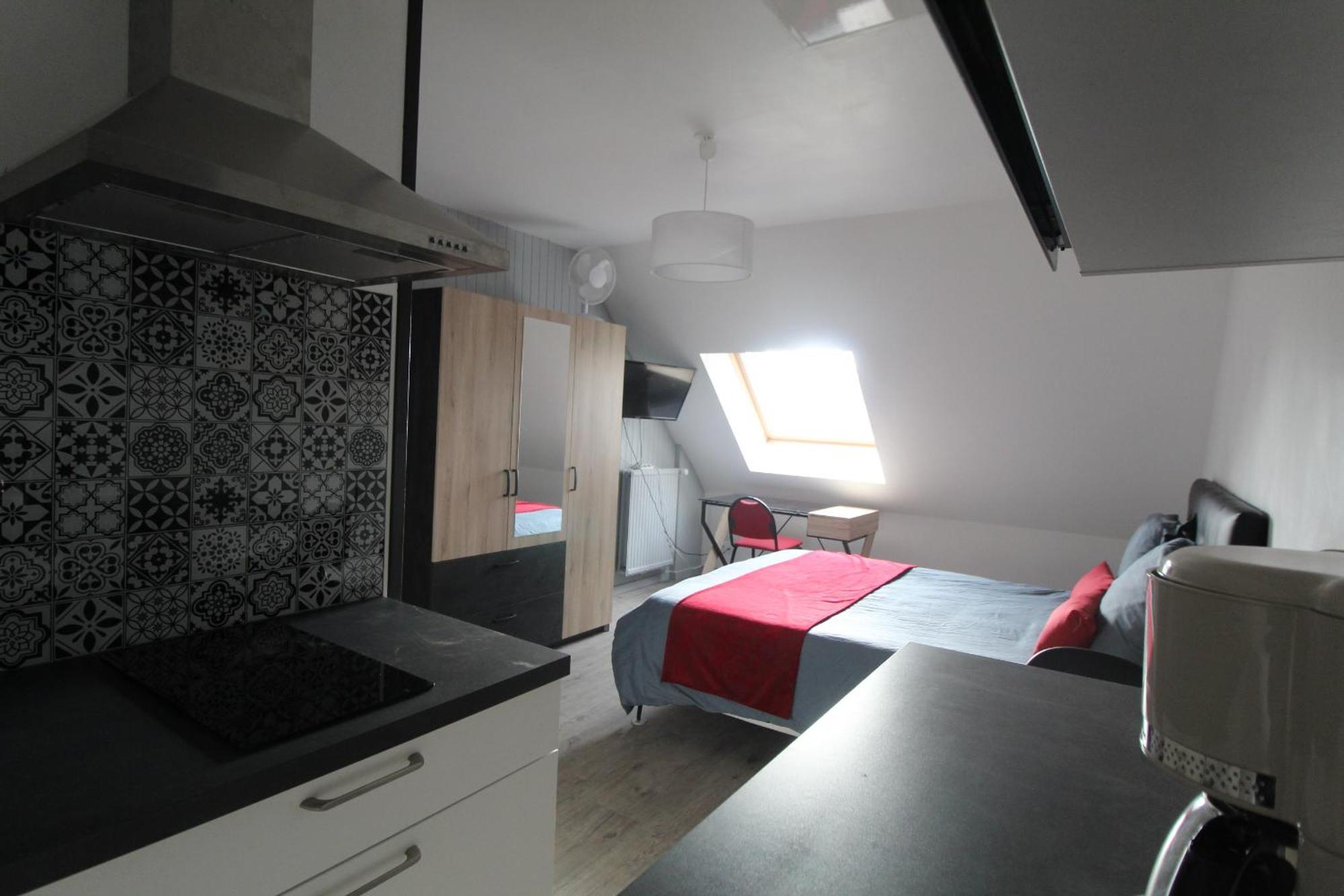 Studio Ouest Cuisine Prive Proche Centre Ville Loudeac Exterior photo